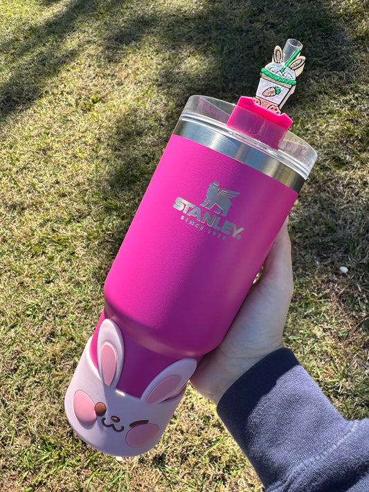 Hoppy Latte Bunny Straw Buddy