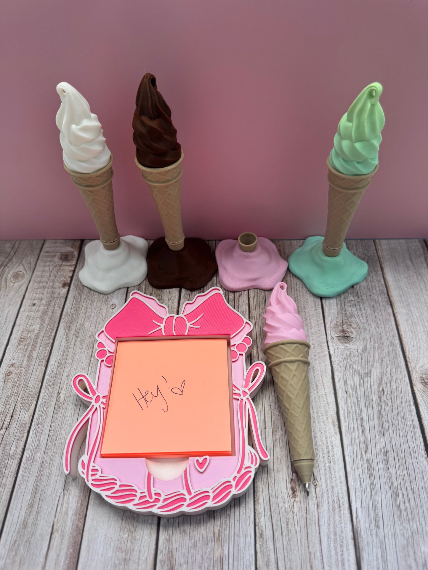 3D Printed Ice Cream Pen with Matching Stand