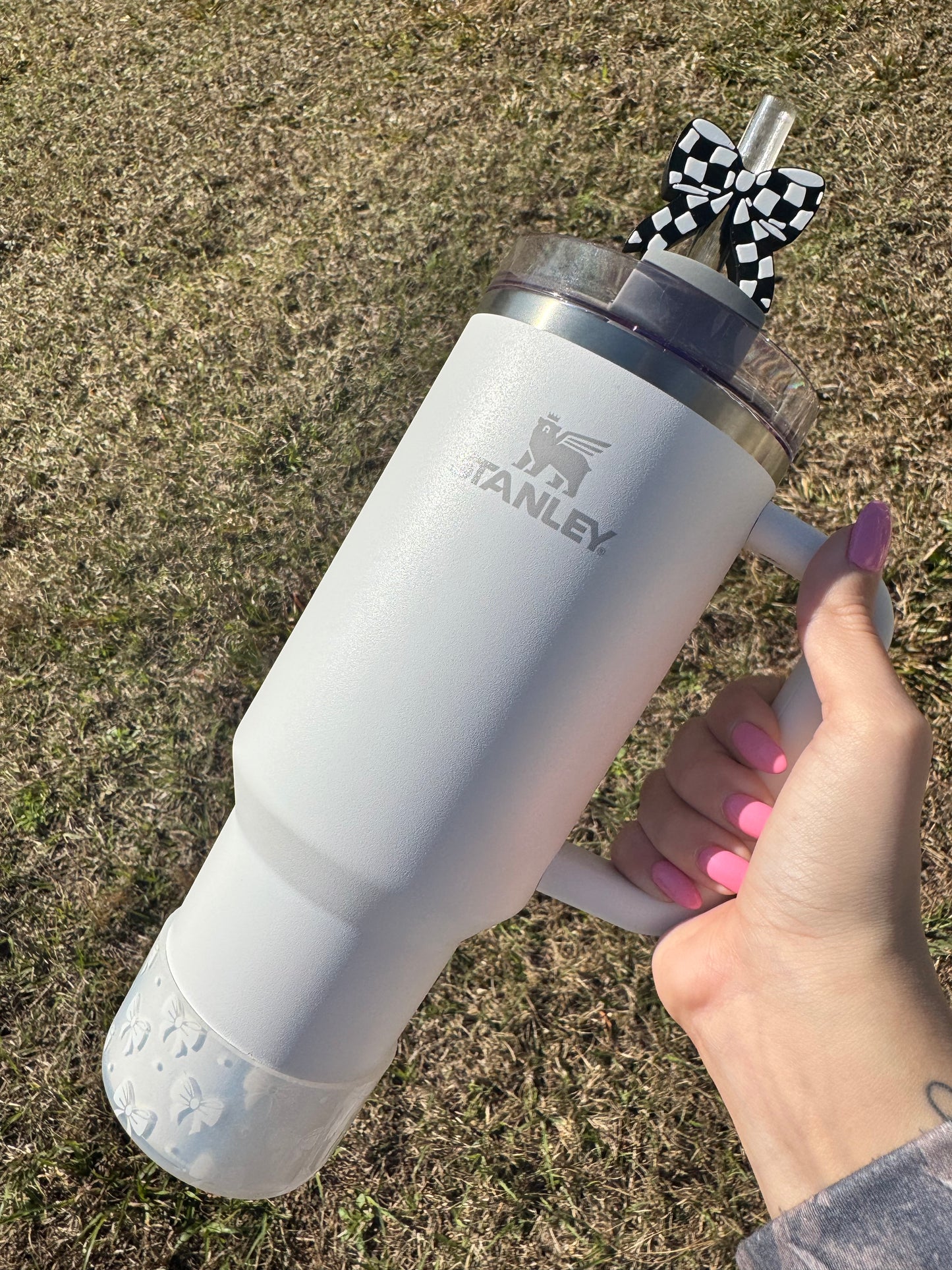 Checkered Bow Straw Buddy