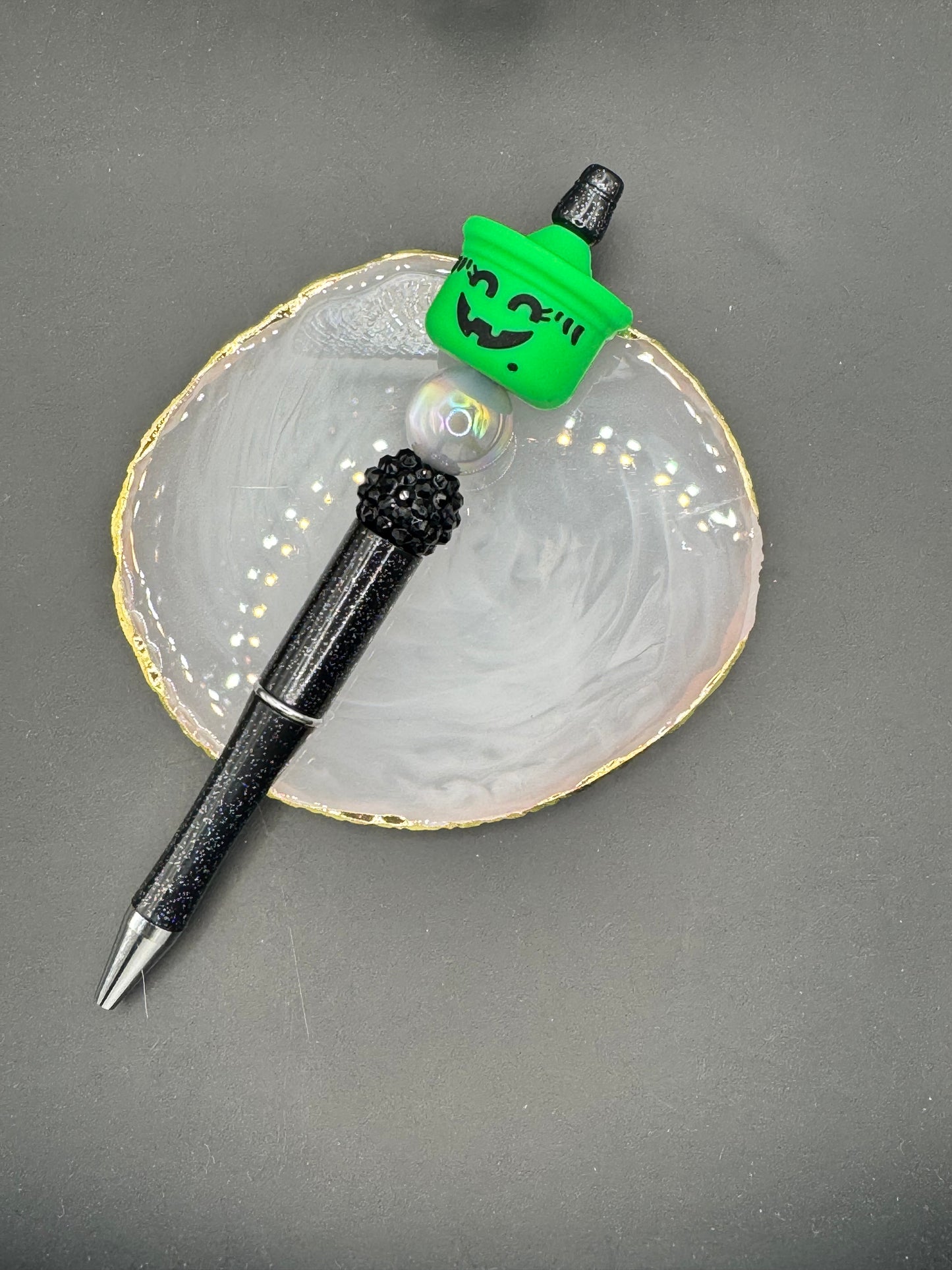Green Boo Bucket - Pen