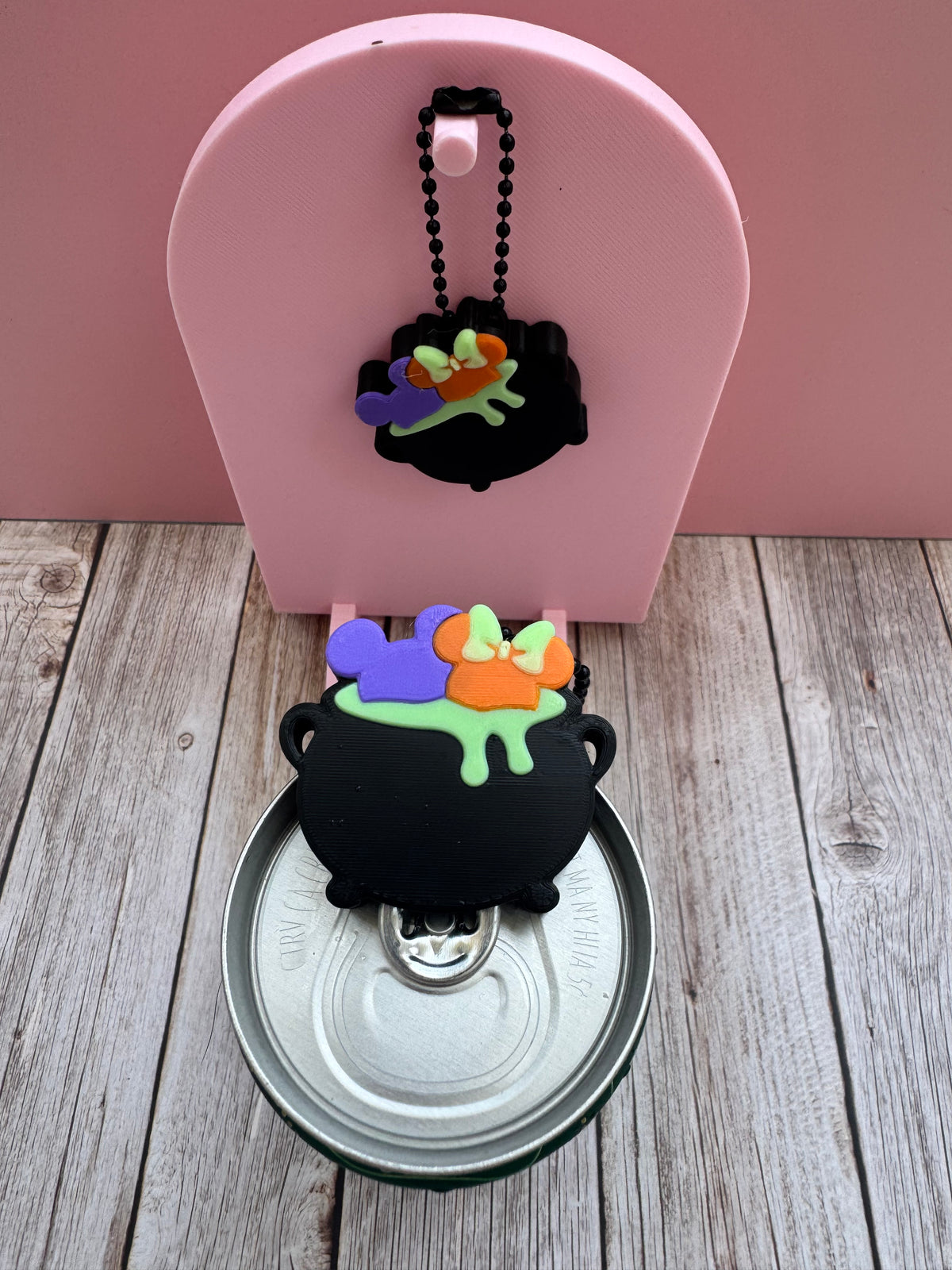 3D Printed Spooky Cauldron - Soda Can Opener Keychain *Glows in the Dark*
