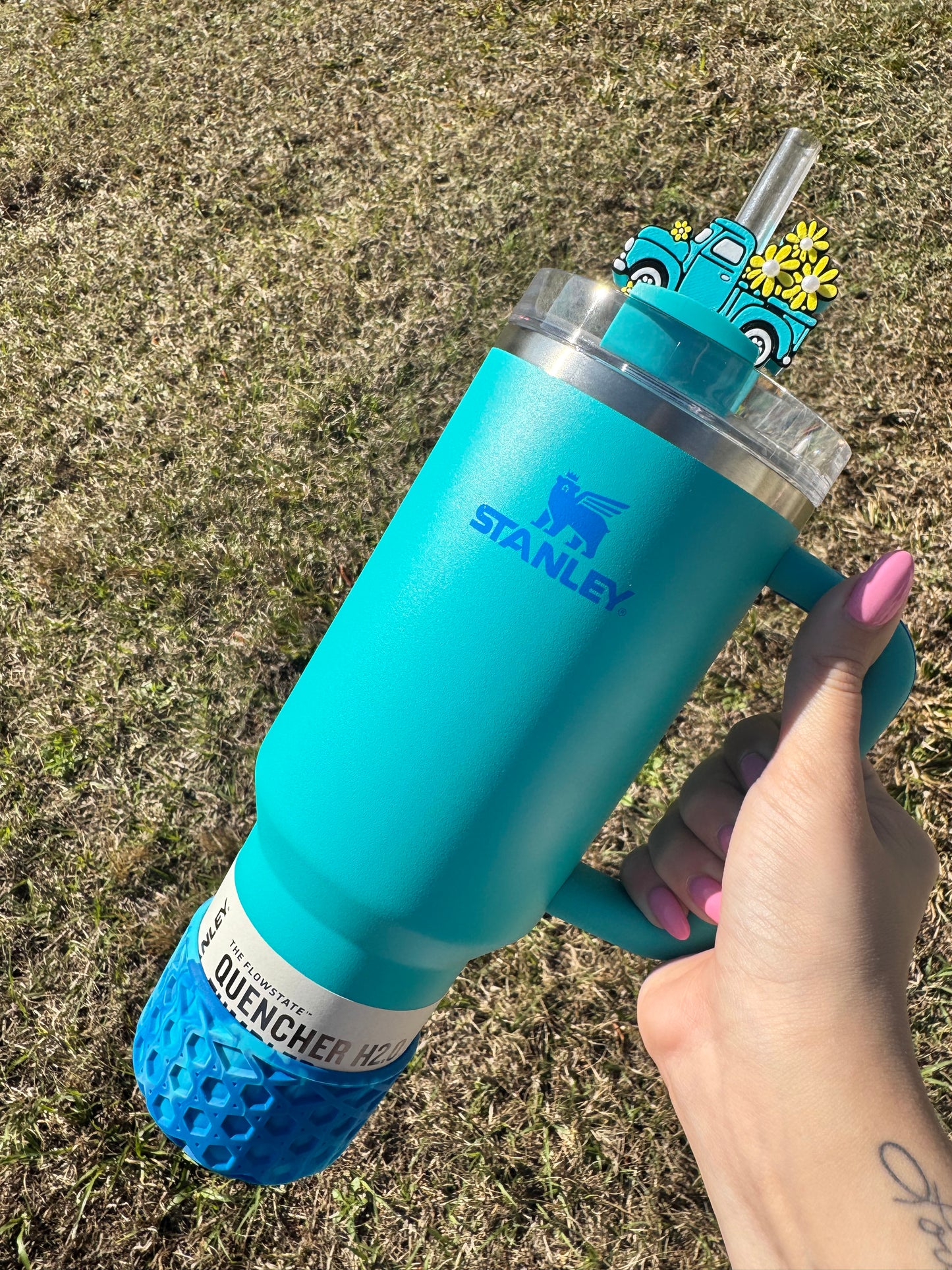 Daisy Truck Straw Buddy