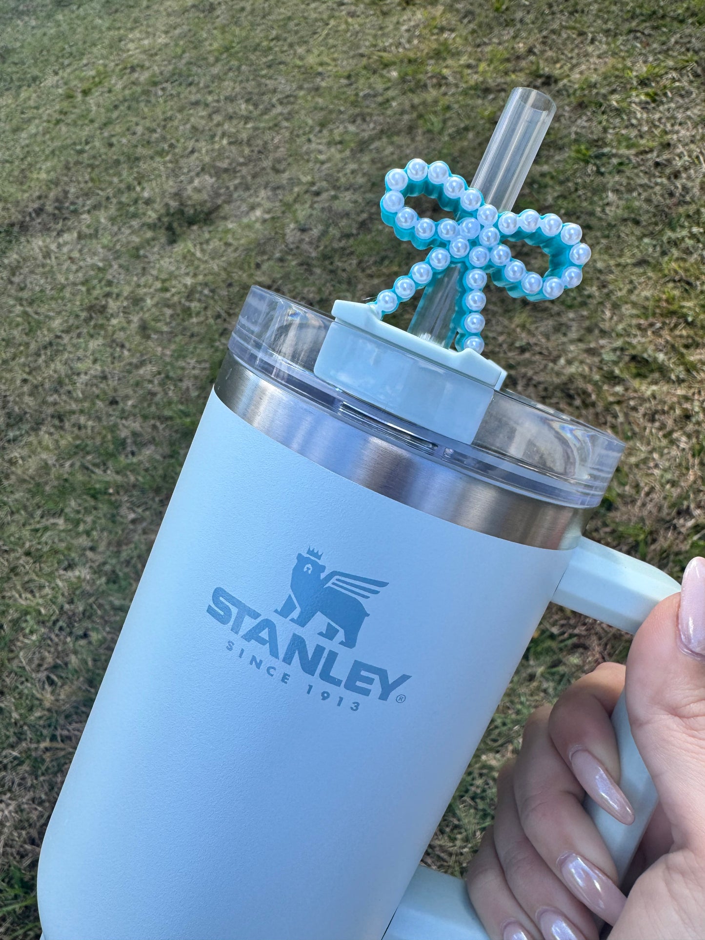 Turquoise Pearl Bow Straw Buddy