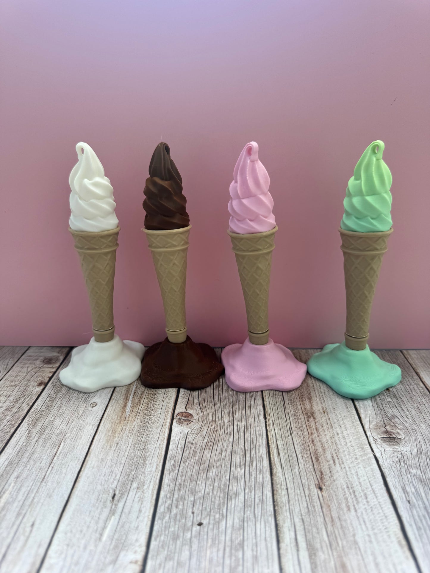 3D Printed Ice Cream Pen with Matching Stand