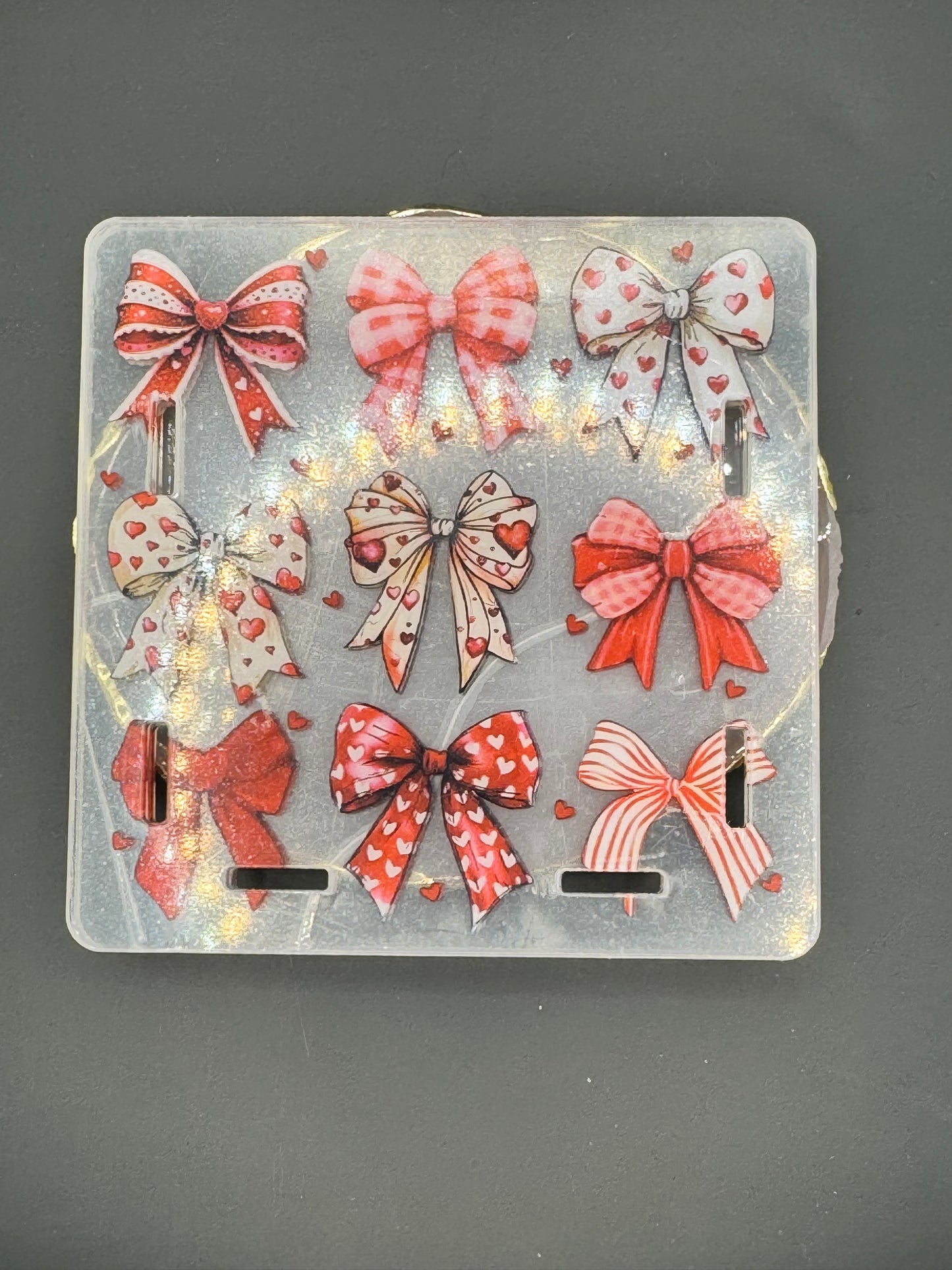 Loving Bows - Acrylic Pen Holder