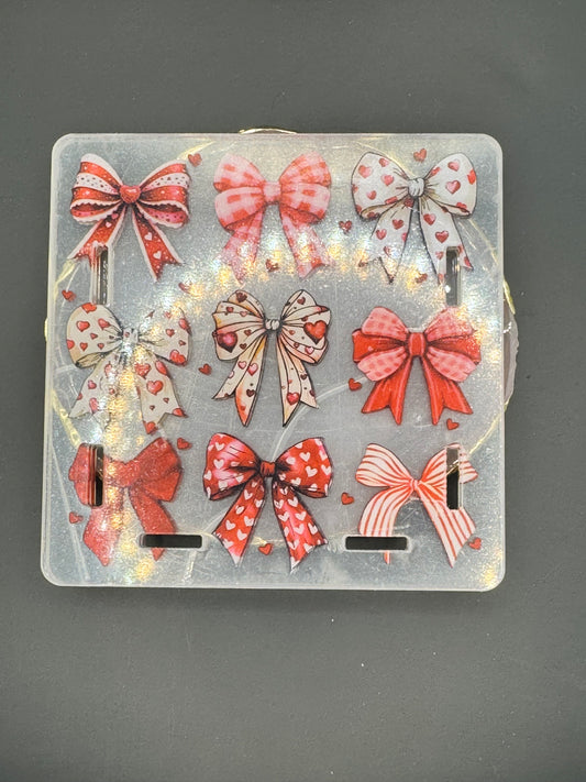 Loving Bows - Acrylic Pen Holder
