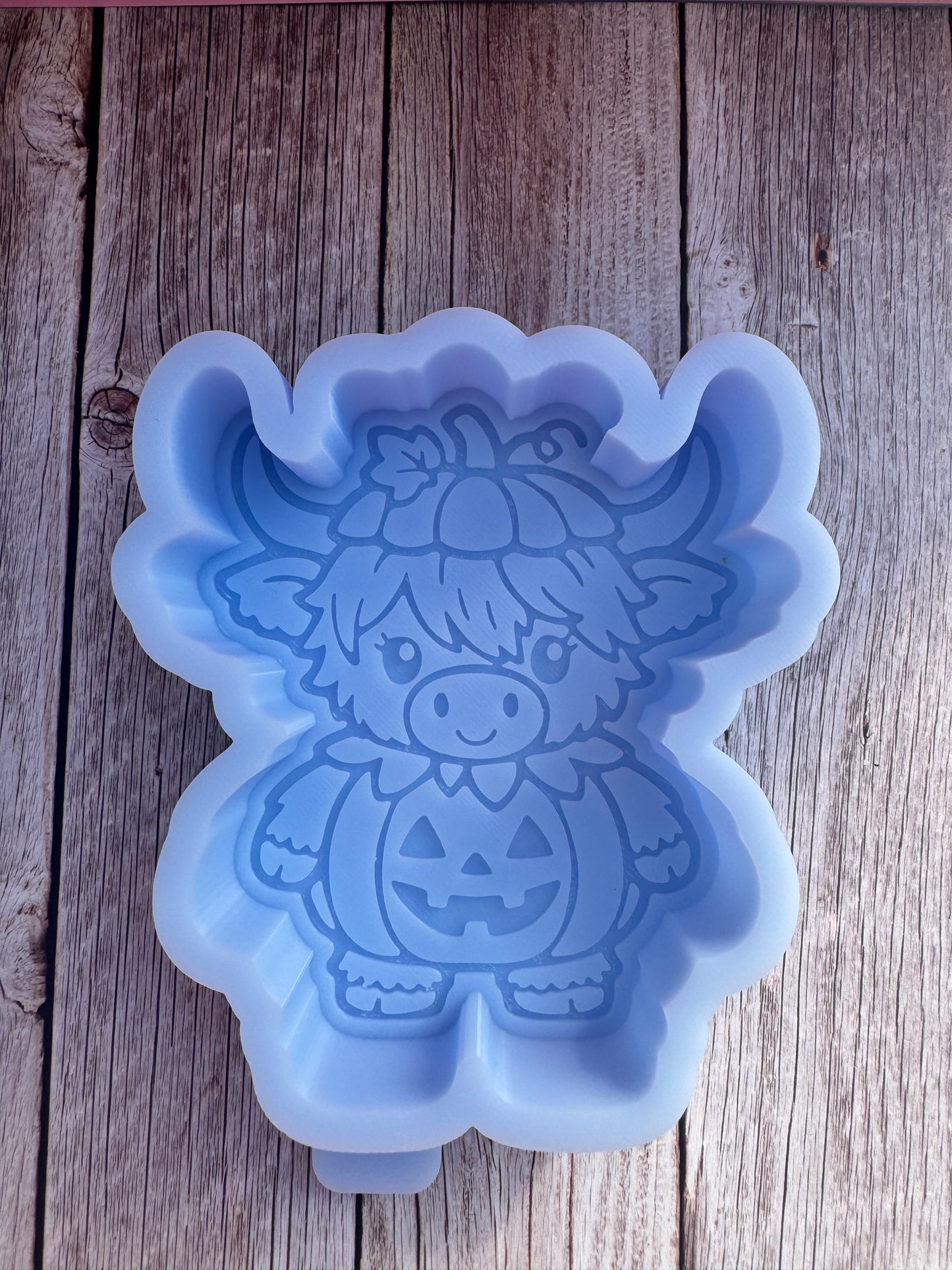 Highland Cow in Pumpkin Costume Silicone Freshie Mold