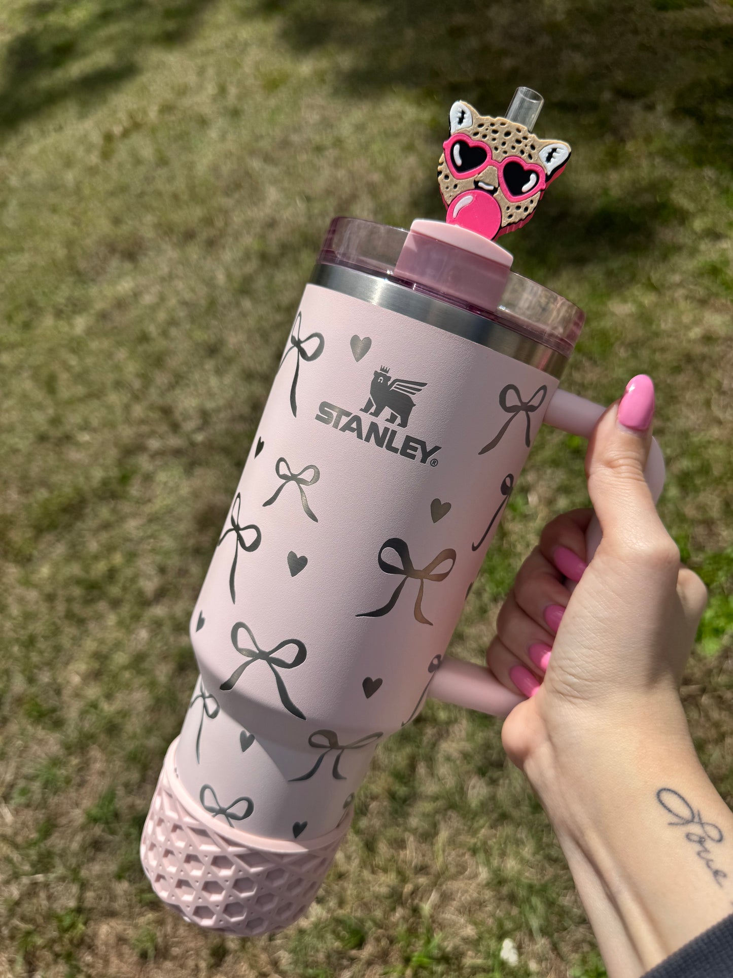 Cheetah Bubblegum Straw Buddy