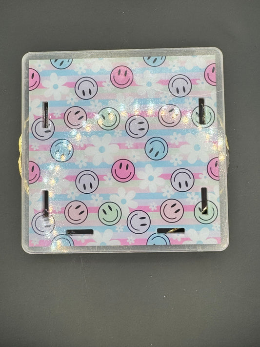 Daisy Smiley Face - Acrylic Pen Holder