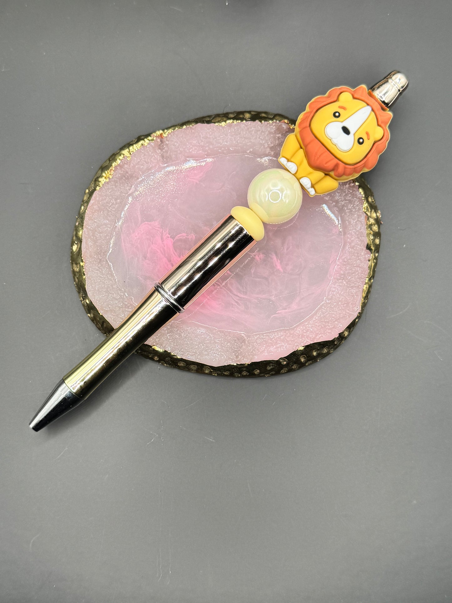 Leo the Lion - Pen